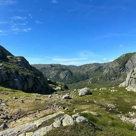 Peaceful Near Stavanger And Sirdal Ferienhaus Tverrå